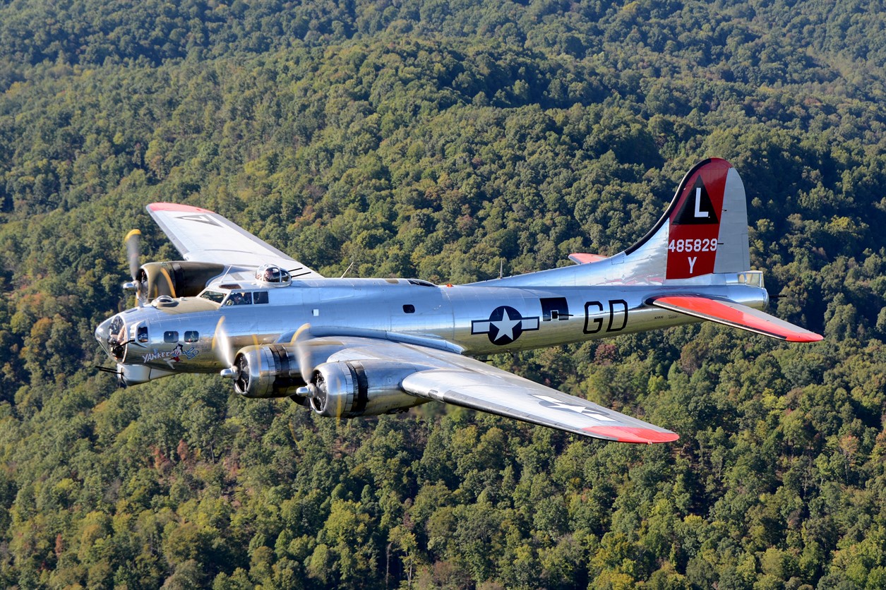 AA B-17 EricDumigan.jpg